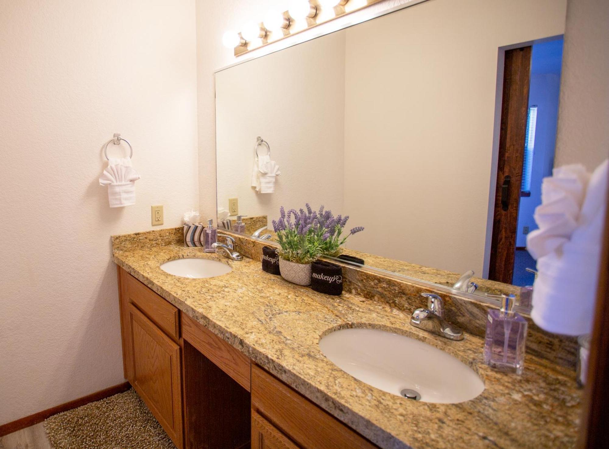 Villa Awe Inspiring Red Rock Views With Hot Tub! Sedona Exterior foto